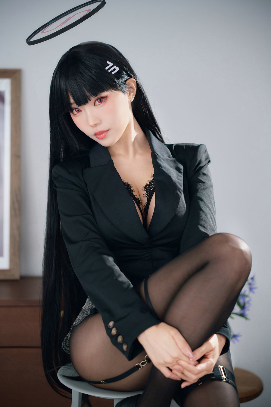 Ely_eee(ElyEE子) - 莉音 秘密吊带 [37P-72MB]