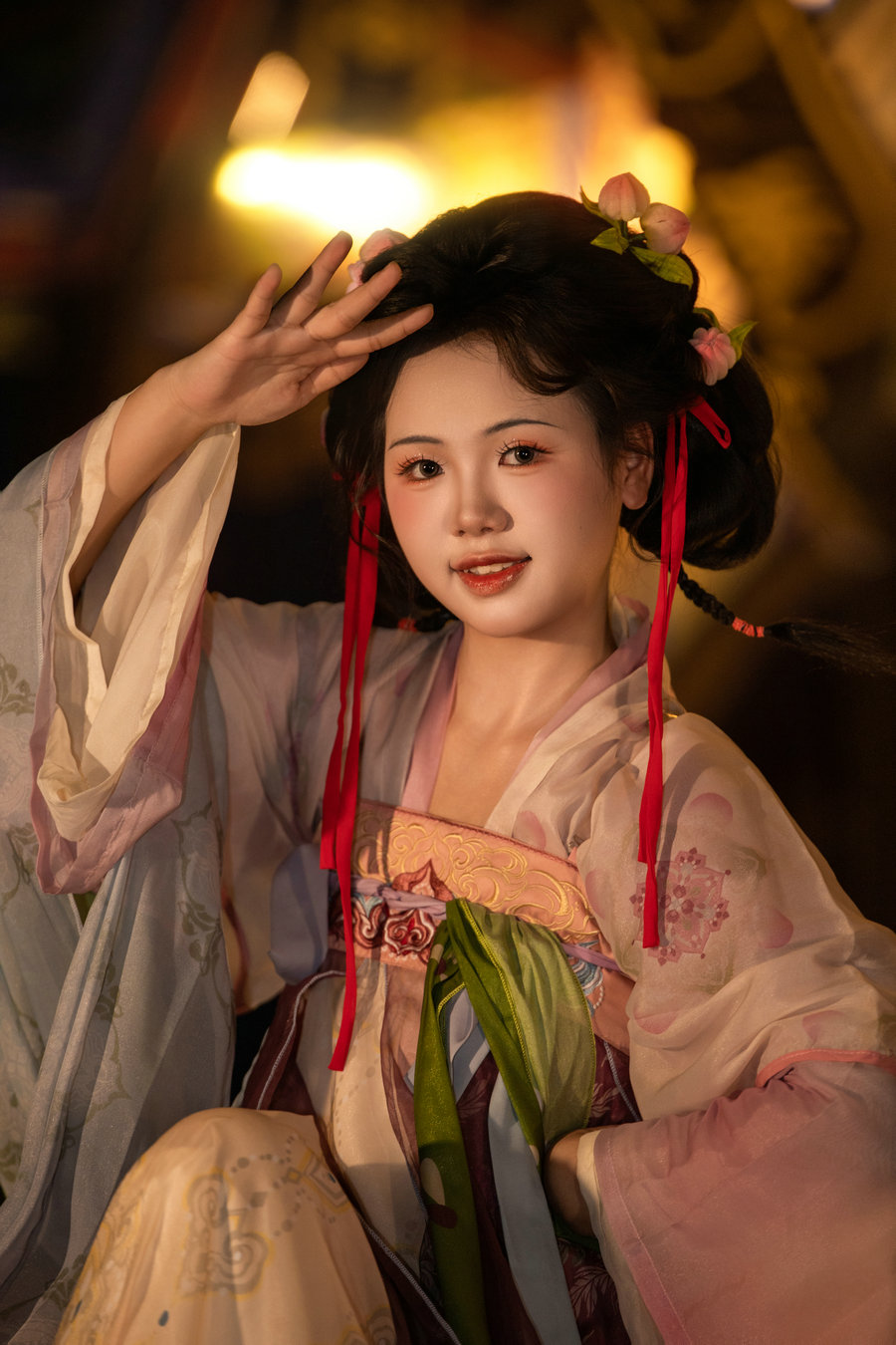[YITUYU]艺图语 2025.08.09 锦鲤-夜景 糯米小团子 [13P-142MB]