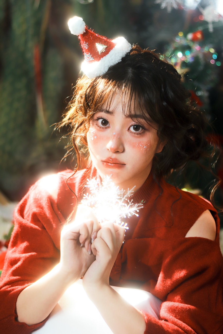 YITUYU艺图语 2025.12.28 圣诞快乐 露露 [16P-234MB]