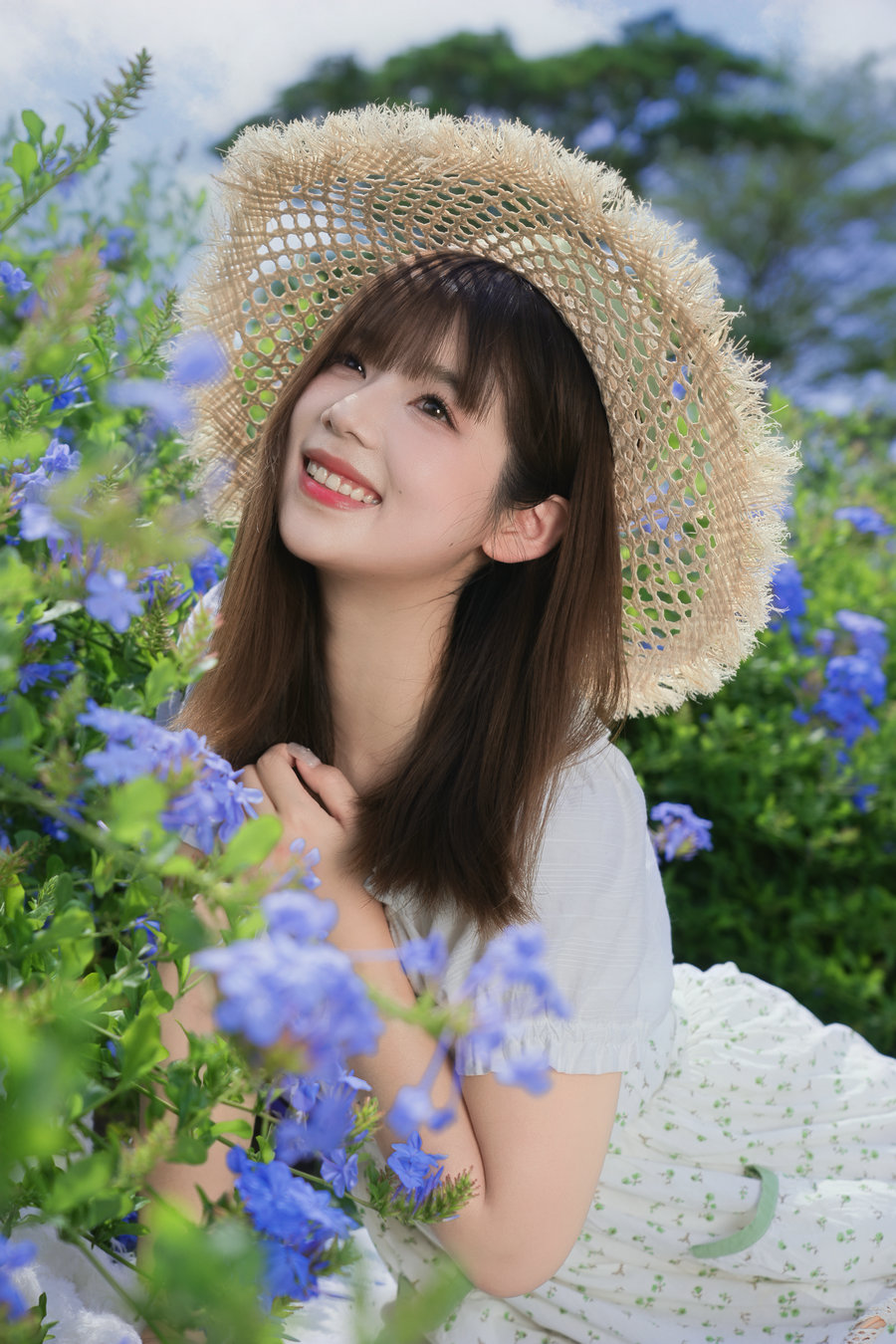 [YITUYU]艺图语 2026.03.26 春日限定蓝花田写真 把夏天穿在身上 呆头飞鹅 [51P-1.35GB] ...