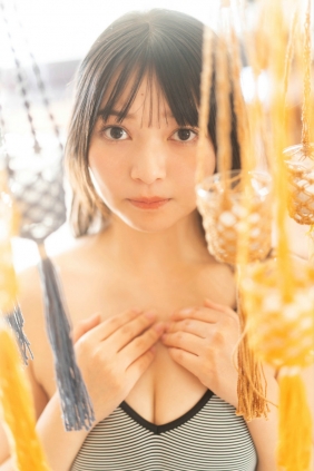 佐山すずか - 週末彼女 [107P106MB]