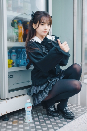 [YITUYU]艺图语 2026.03.24 漫画腿 小亿 [24P-105MB]