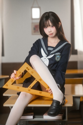 [YITUYU]艺图语 2026.03.18 JK少女 万万鯊 [12P-119MB]