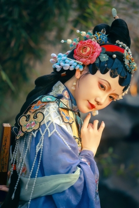 [YITUYU]艺图语 2026.03.15 仿梁红玉戏曲 花时时 [14P-293MB]