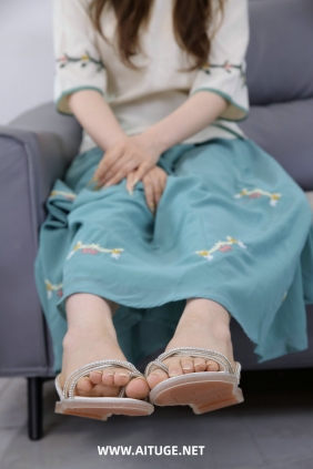 绮梦摄影 2025.03.11 No.199 婷婷 珍藏无修无水印版 [587P2V-16.4GB]