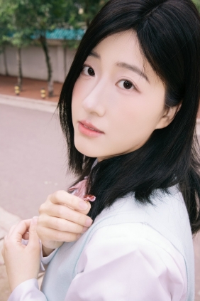 [YITUYU]艺图语 2026.03.19 春日JK日记 [23P-396MB]