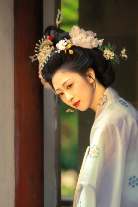 [YITUYU]艺图语 2026.03.01 唐 花钿 谢昀 [20P-421MB]