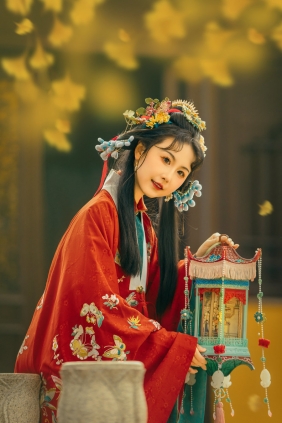 [YITUYU]艺图语 2026.03.18 上方山的银杏 橘芙芙 [10P-208MB]