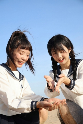 [YITUYU]艺图语 2026.01.26 夏日和海滩和我们炙热的青春 [49P-67MB]