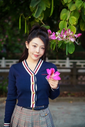 [YITUYU]艺图语 2026.03.16 JK少女写真 米妮爱美丽 [12P-316MB]