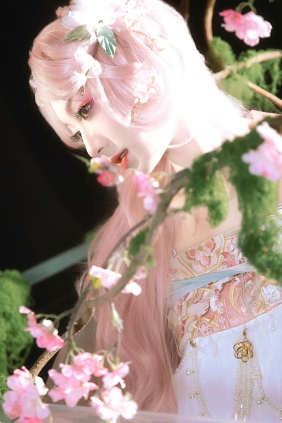 [YITUYU]艺图语 2026.02.14 花房里的花成精了 九上天 [11P-167MB]