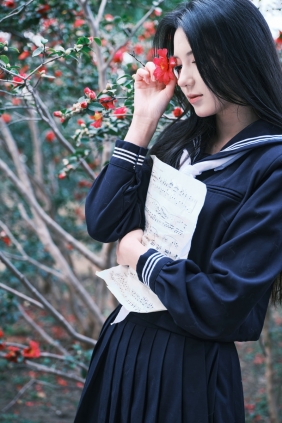 [YITUYU]艺图语 2026.02.27 拍山茶花的少女 Enyyyn [25P-1.28GB]